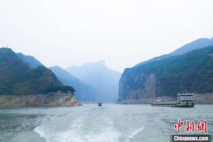 一場巡河“找茬”行動，何以巡出碧水東流的長江？