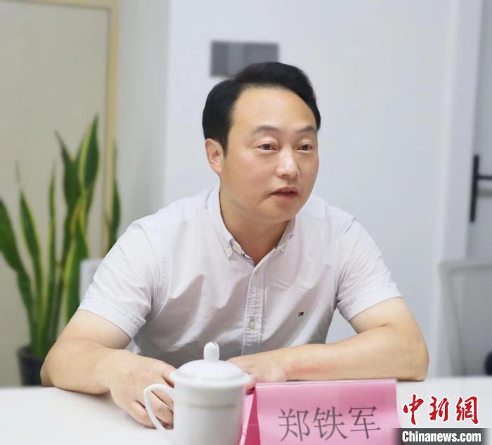 寧德市臺(tái)港澳辦主任鄭鐵軍講話?！窃式?攝