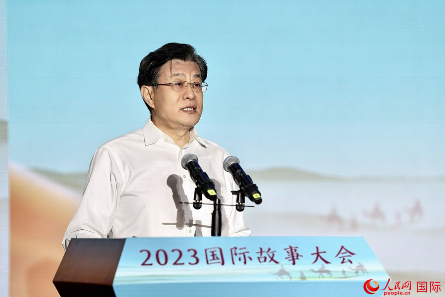 中國人民對外友好協(xié)會(huì)副會(huì)長李?？罗o。人民網(wǎng) 盧鵬宇攝