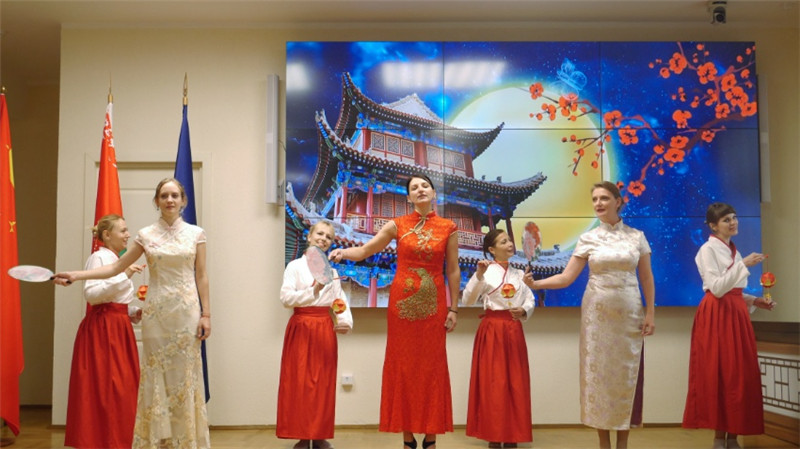 白俄羅斯國(guó)立大學(xué)孔子學(xué)院的中秋晚會(huì)。受訪者供圖