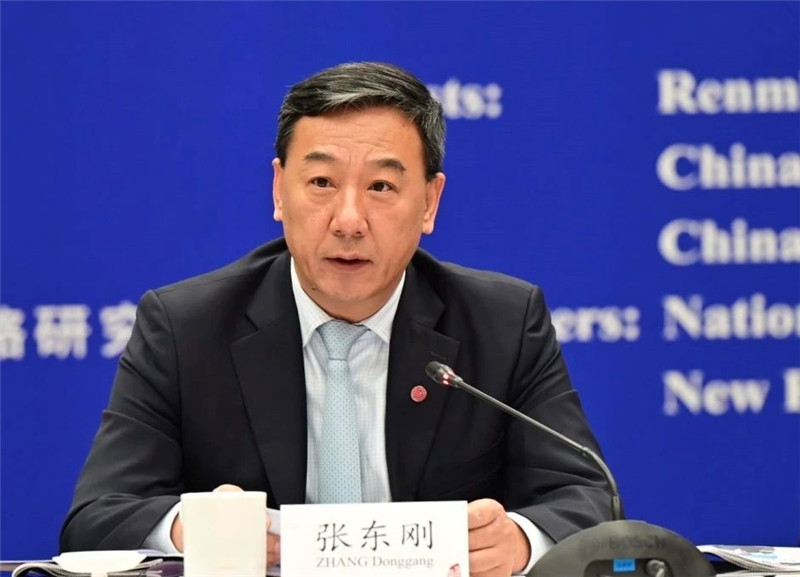 中國人民大學(xué)黨委書記、國家發(fā)展與戰(zhàn)略研究院理事長張東剛作論壇開幕致辭。主辦方供圖
