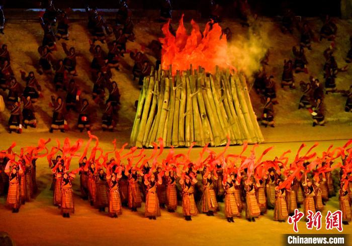 3月17日，西藏拉薩，《文成公主》大型史詩(shī)劇演出現(xiàn)場(chǎng)?！±盍?攝