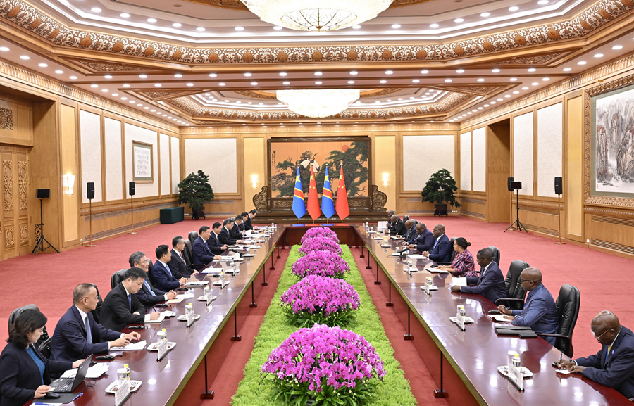 9月2日上午，國家主席習(xí)近平在北京人民大會堂會見來華出席中非合作論壇北京峰會的剛果（金）總統(tǒng)齊塞克迪。
