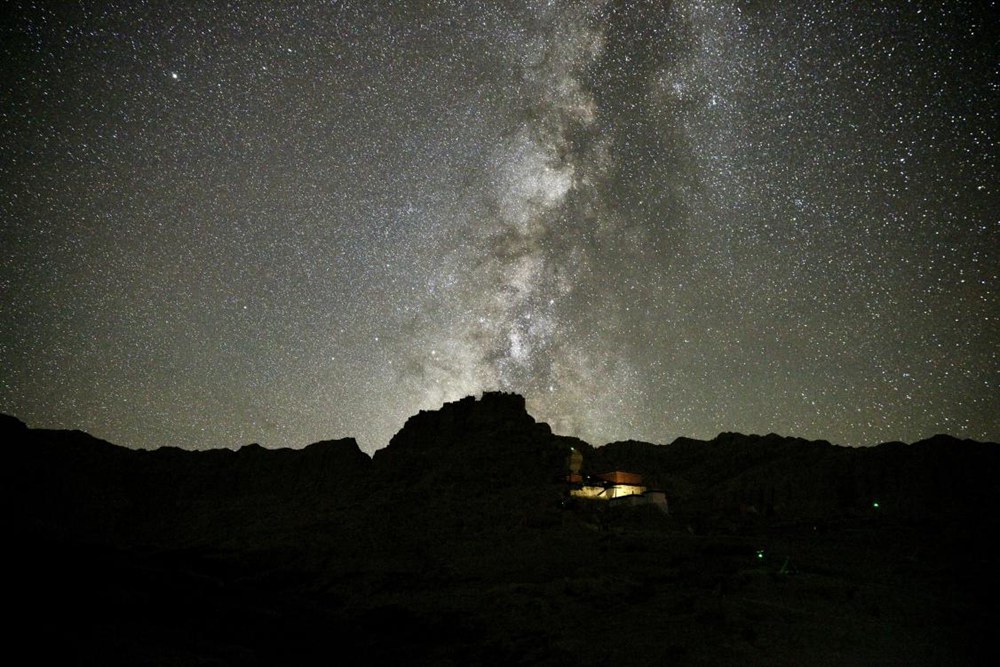 阿里暗夜星空。旦真次旦攝