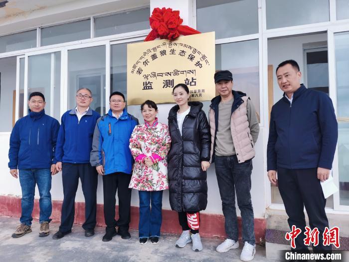 揭牌儀式現(xiàn)場。　張楊 攝