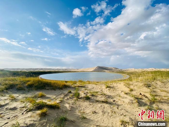 圖為關(guān)停四年后的沙島景區(qū)現(xiàn)狀?！±罱瓕?攝