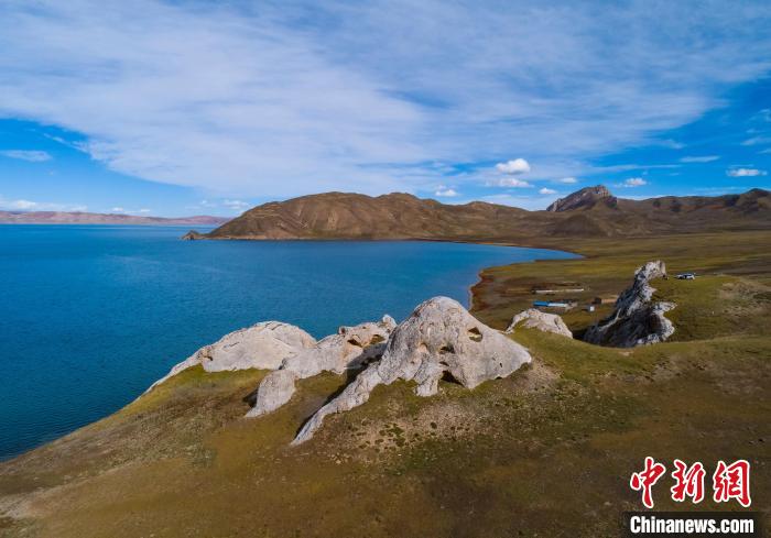 “黃河之源、千湖之縣”青?，敹啵?022年治理草原10萬畝