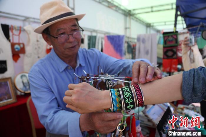 青海格爾木：保護挖掘、活態(tài)傳承45項非遺