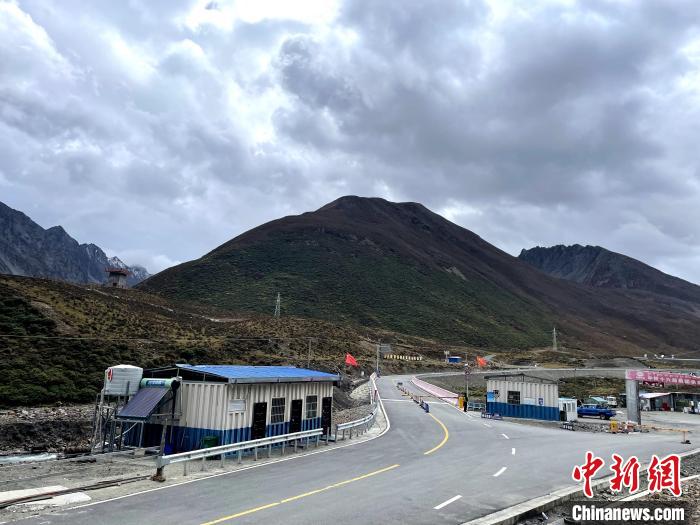 西藏邊境警察：守護G219！在移動方艙的青春堅守